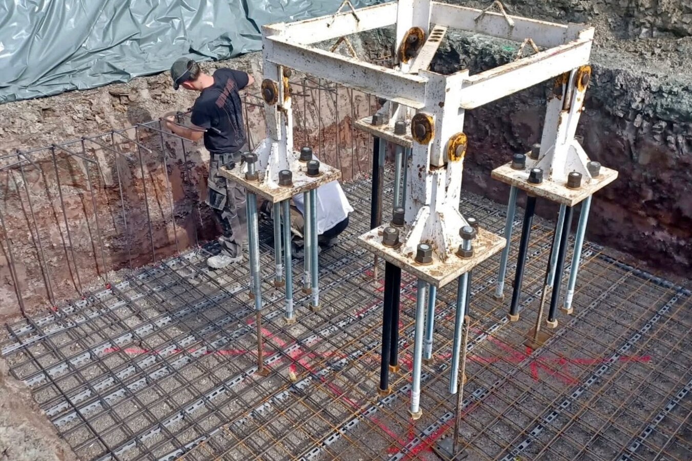 20251008_UGL_Hoffmann6-500kb 20251008_UGL_Hoffmann6-500kb